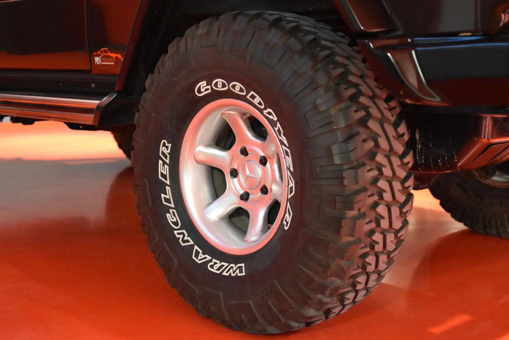 Mercedes-Benz G 500 GE500/5,0 V8/240PS/CAB/RESTAURIERT/H-KENNZEICHEN Bruin - 2