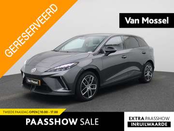 64 kWh Luxury | Apple Carplay / Android Auto | Cam