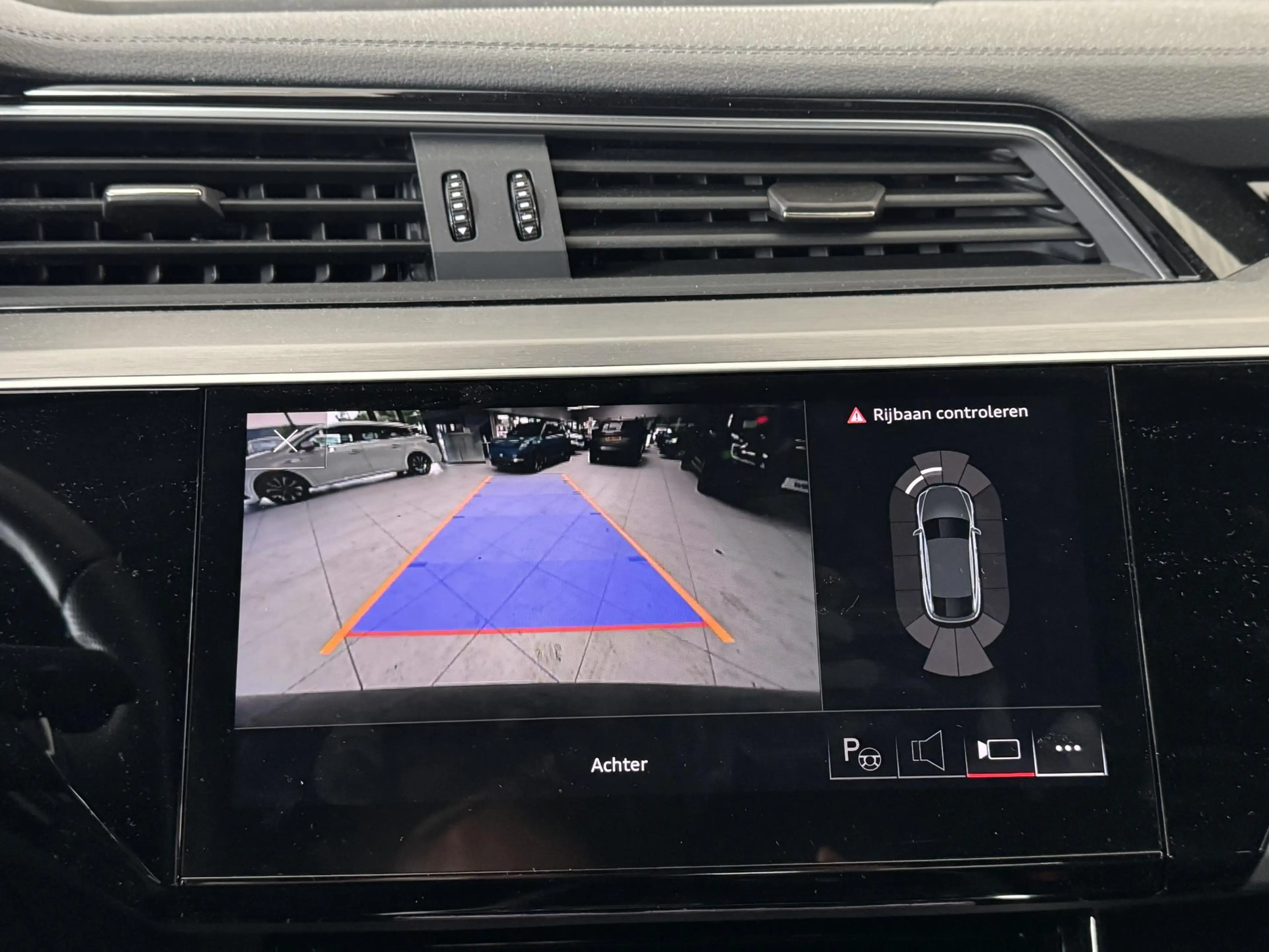 Audi e-tron Sportback 55 Quattro S Edition 95 kWh | S-Line | 9 — photo 15