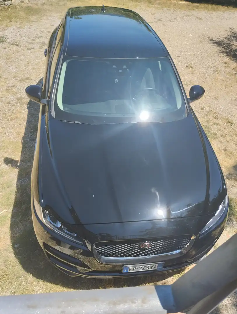 Jaguar F-Pace F-Pace 2.0d i4 Pure 163cv my19 Nero - 1