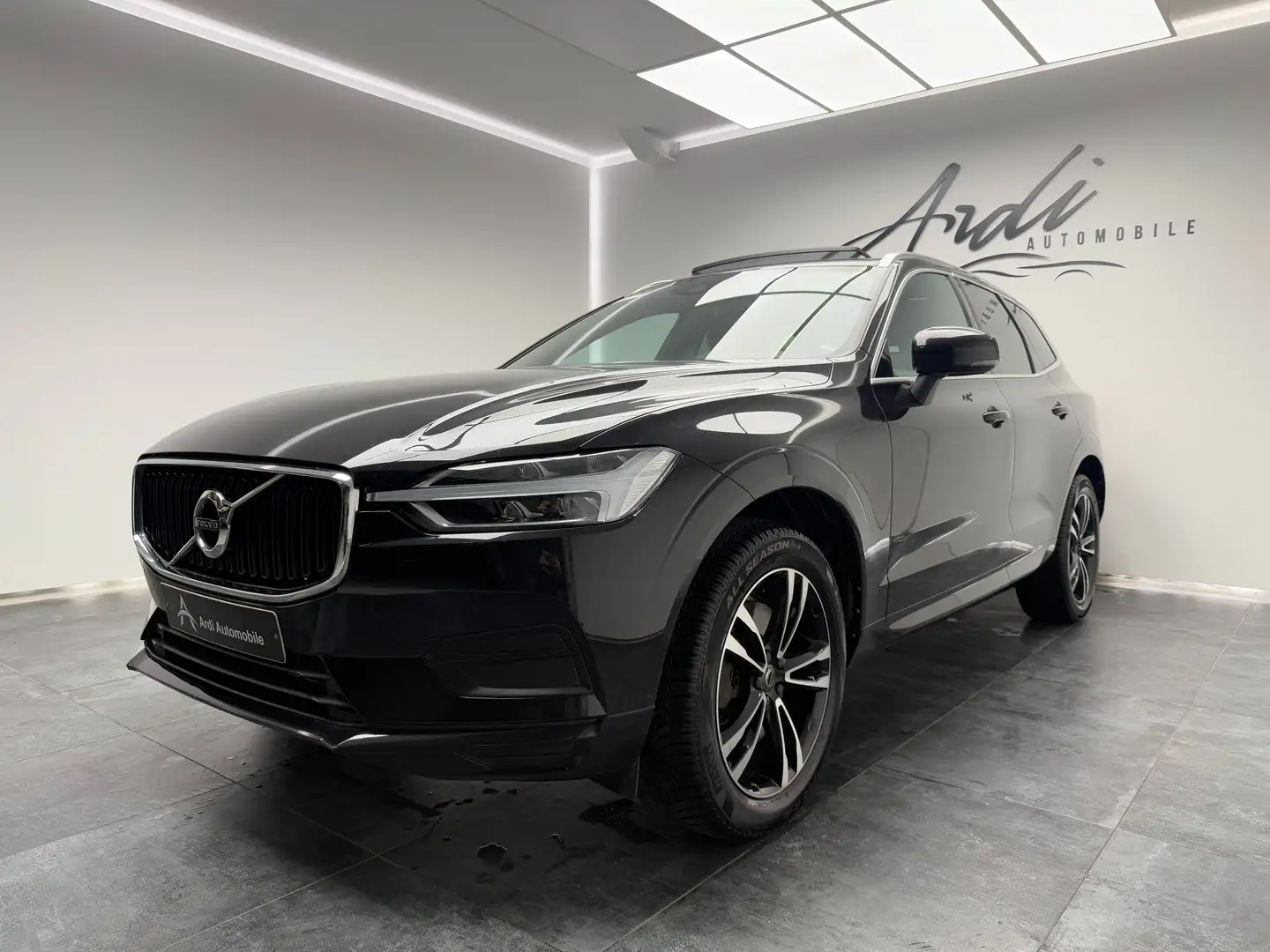 Volvo XC60 2.0 D4 AWD Geartronic *CARPLAY*1 PROP*GARANTIE* Noir - 1