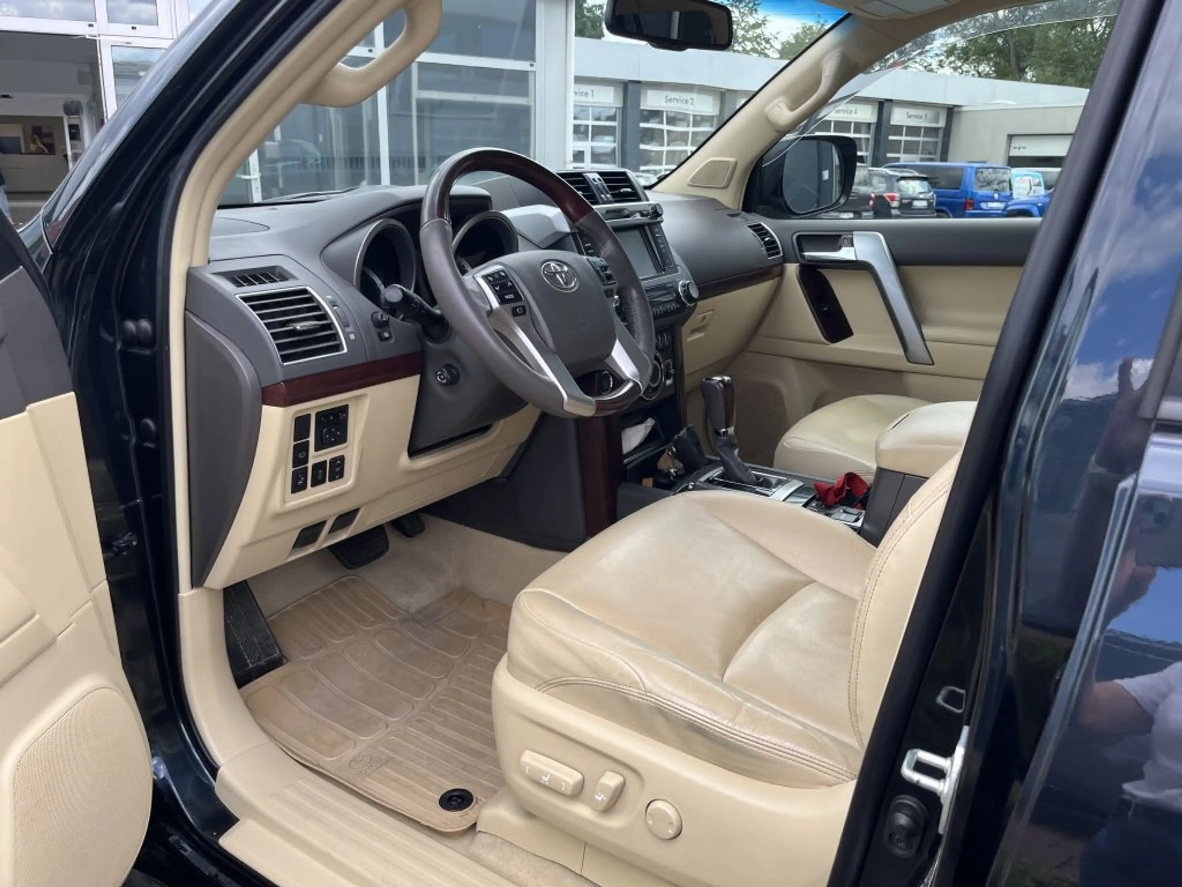 Toyota Land Cruiser 2.8 D-4D Automatik TEC-Edition* Kun — photo 9