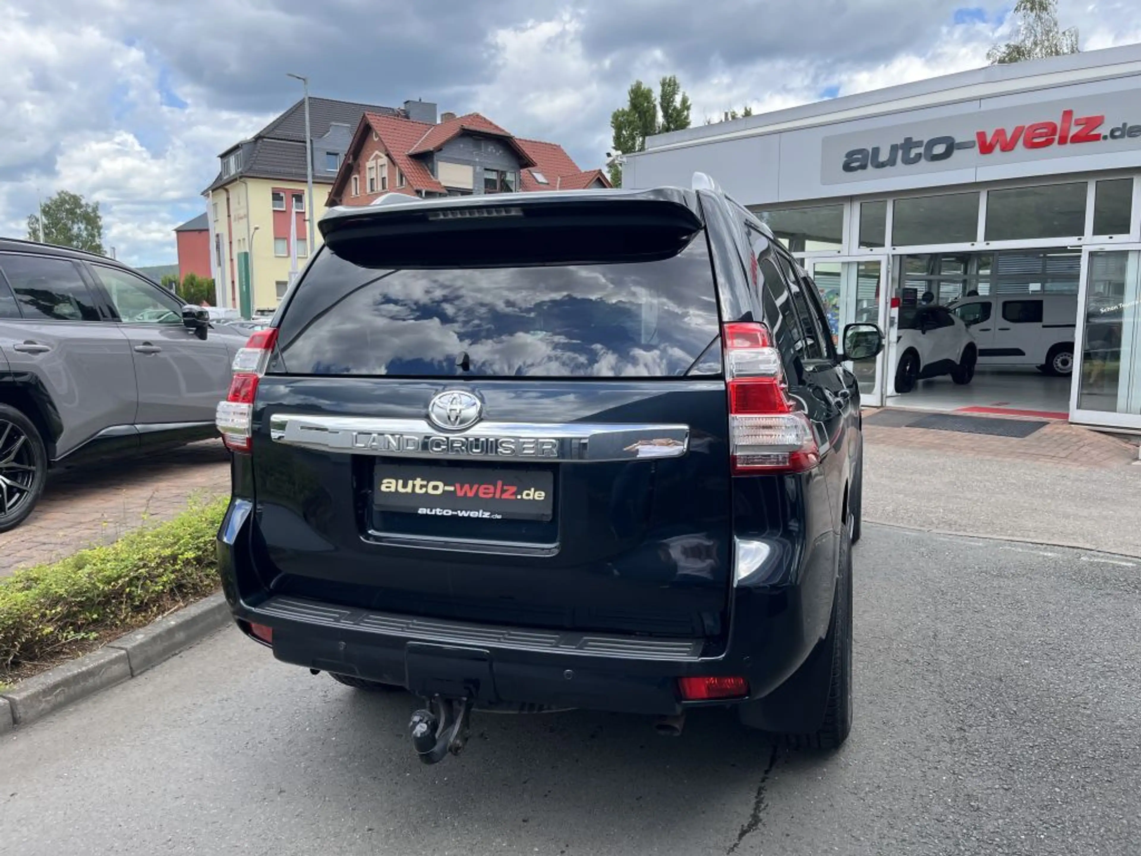 Toyota Land Cruiser 2.8 D-4D Automatik TEC-Edition* Kun — photo 3