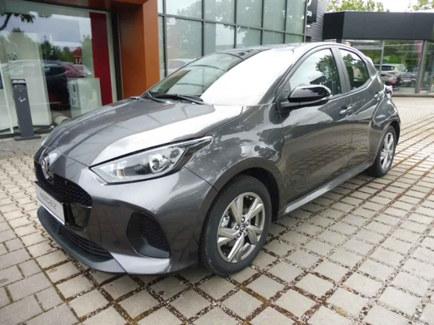 Mazda 2 EXCLUSIVE-LINE 1.5L Hybrid VVT-i Szary - 2