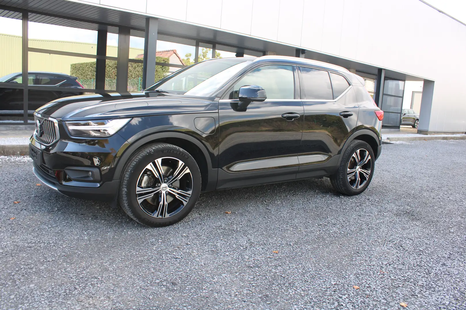 Volvo XC40 T5 HYBRIDE COCKPIT CAMERA LEDER APPLE CARPLAY Noir - 2