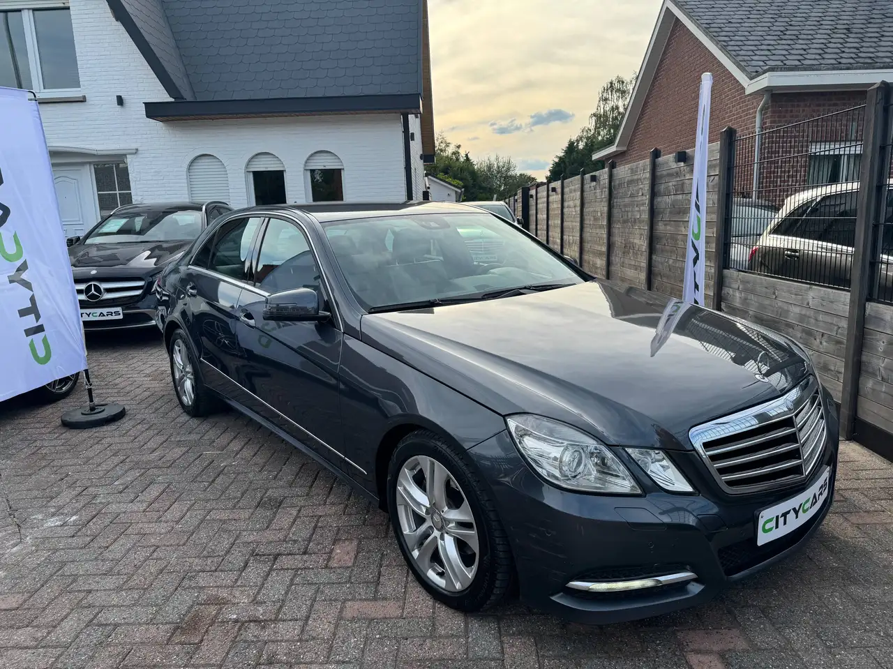 Mercedes-Benz E 200