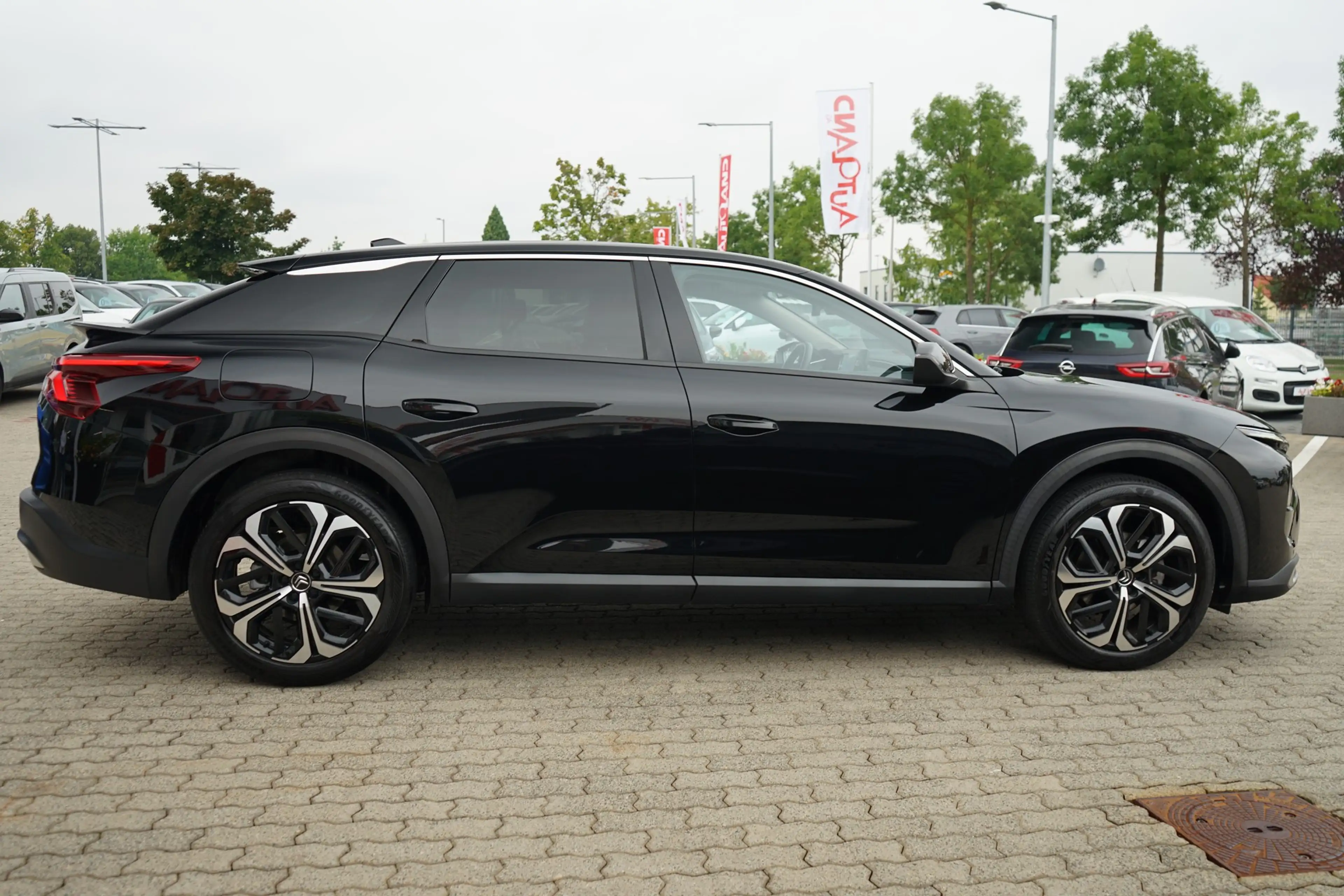 Citroen C5 X 1.2 12V e-THP Shine LED Navi Head-Up Kamera — photo 3