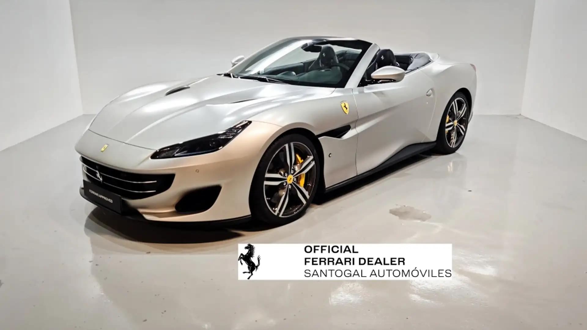 Ferrari Portofino Plateado - 1