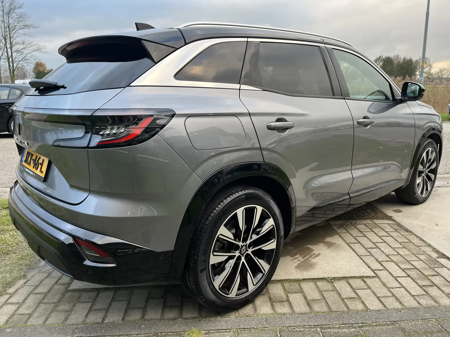 Renault Austral 1.2 mild hybrid 160 PK / Dealer onderhouden /Winte Grigio - 2