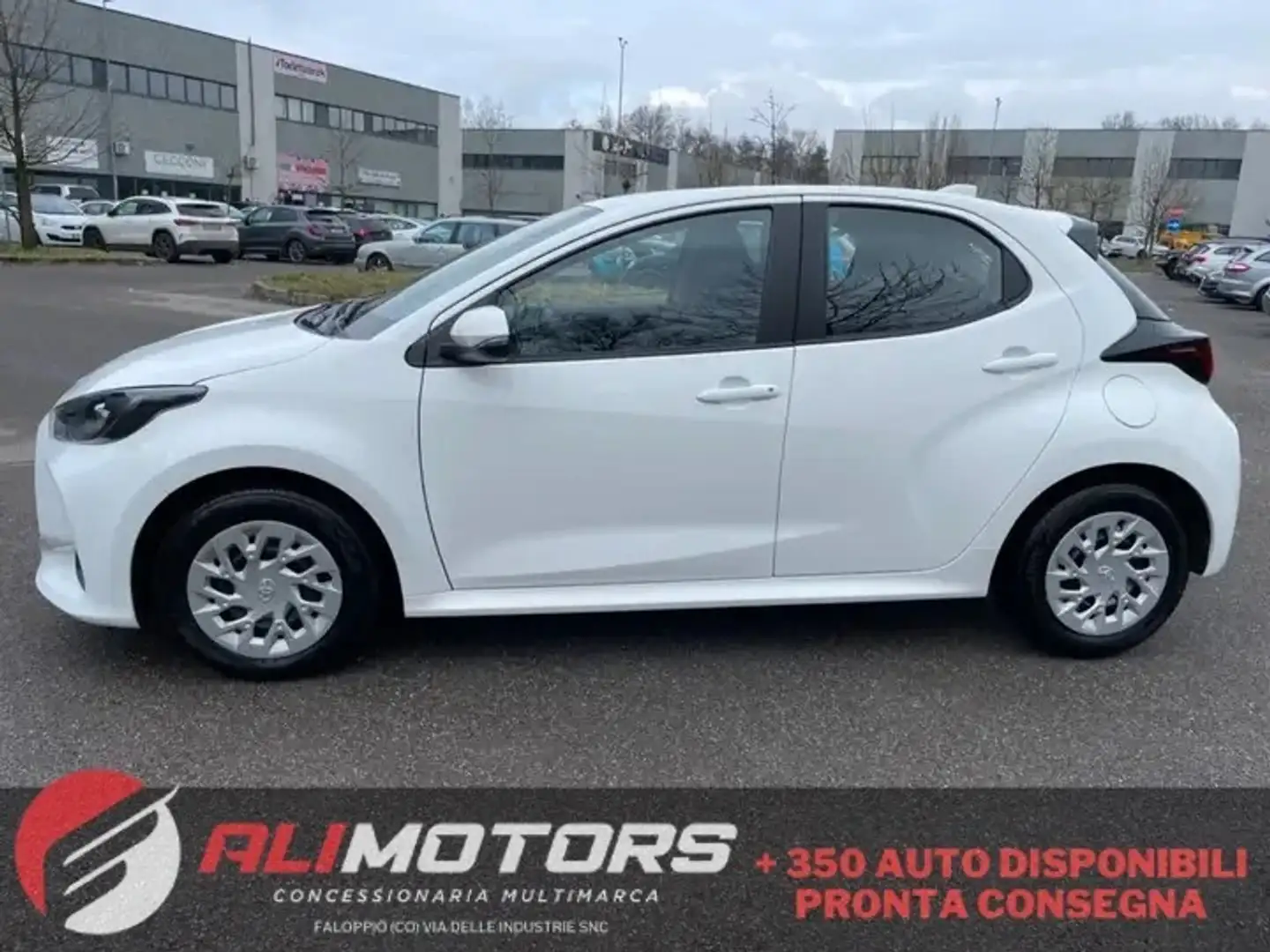 Toyota Yaris 1.0 5 porte Trend* SOLO 56000 Km * Neo patentati Bianco - 1