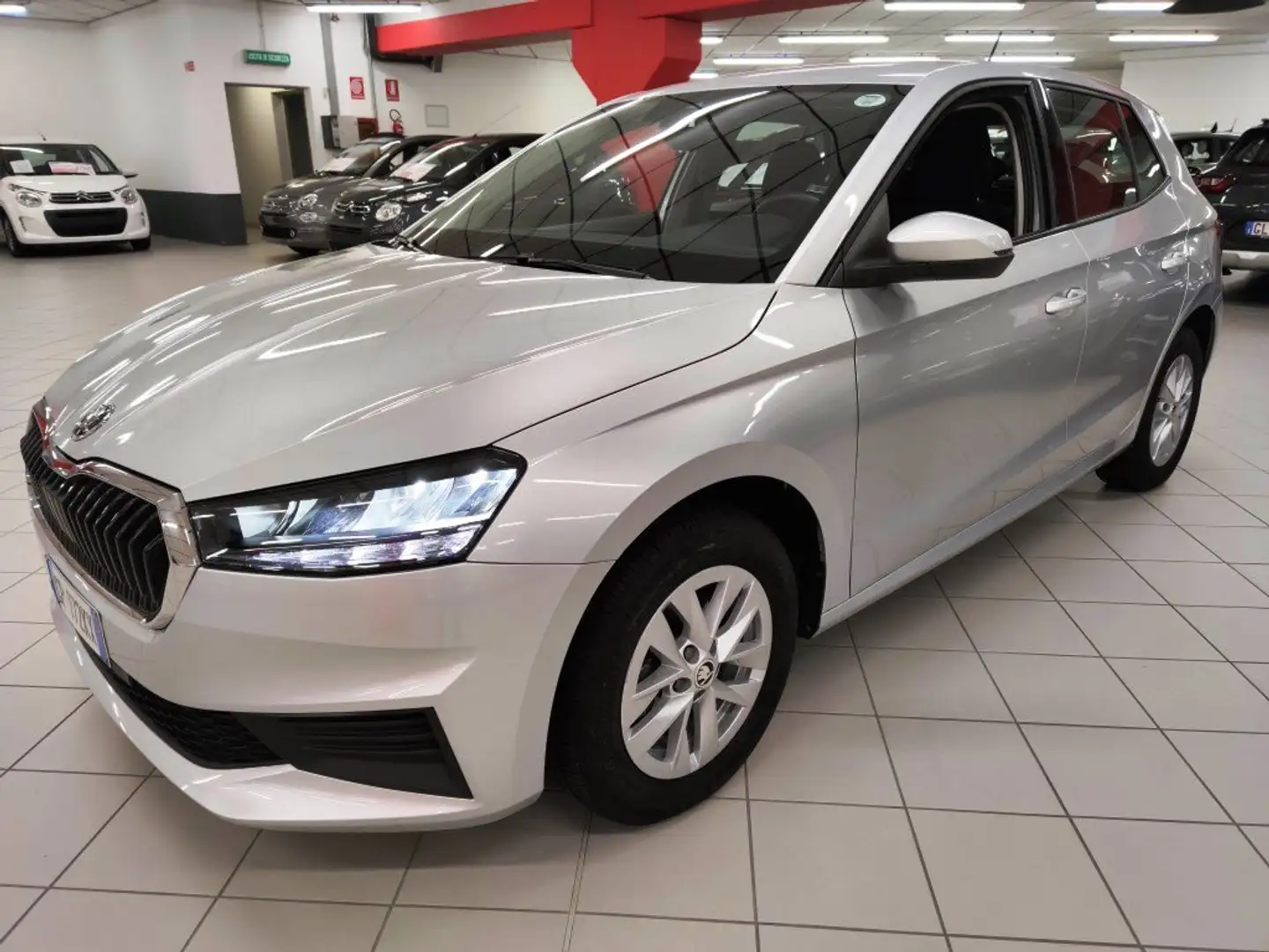 Skoda Fabia 1.0 MPI EVO 80cv Ambition + Car Play "SUPER PROMO" Argent - 1
