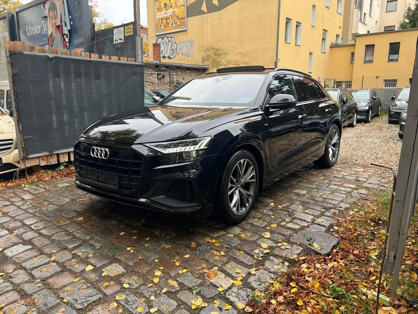 Audi Q8 50 TDI quattro S-Line Aut. Pano. Leder Noir - 2