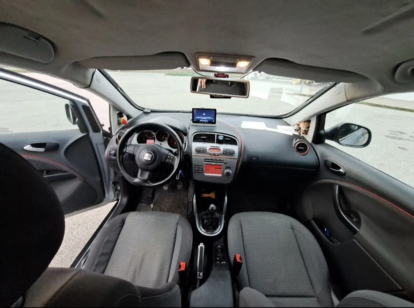 SEAT Altea XL Stylance - benzina euro 4 - ok neopatentati - 2