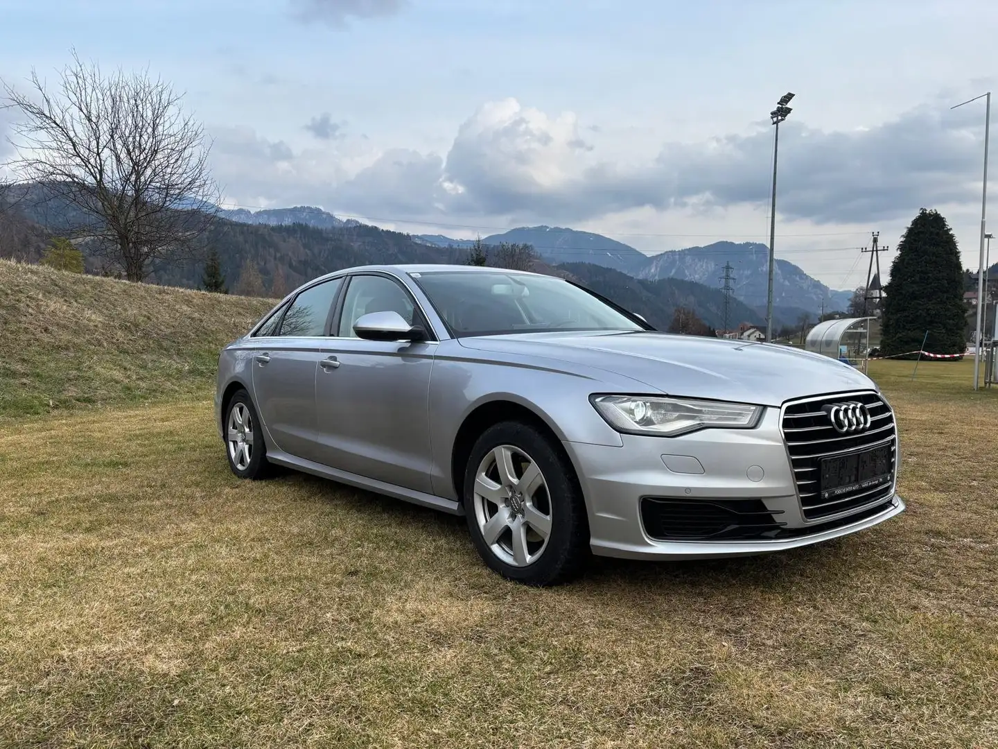 Audi A6 2,0 TDI ultra S-tronic - 1