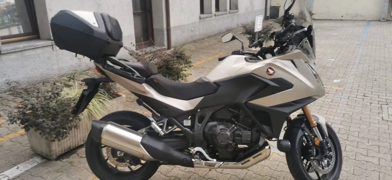 Honda NT 1100