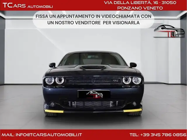 Dodge Challenger 5.7 V8 HEMI - NOLEGGIO GIORNALIERO