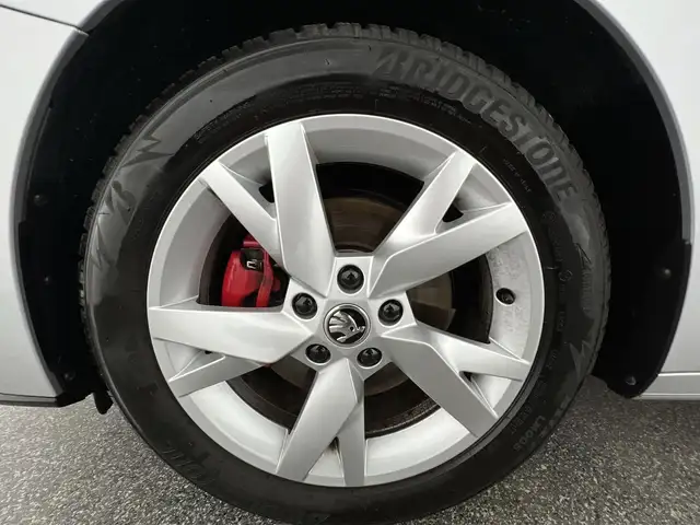 Skoda Octavia view 10