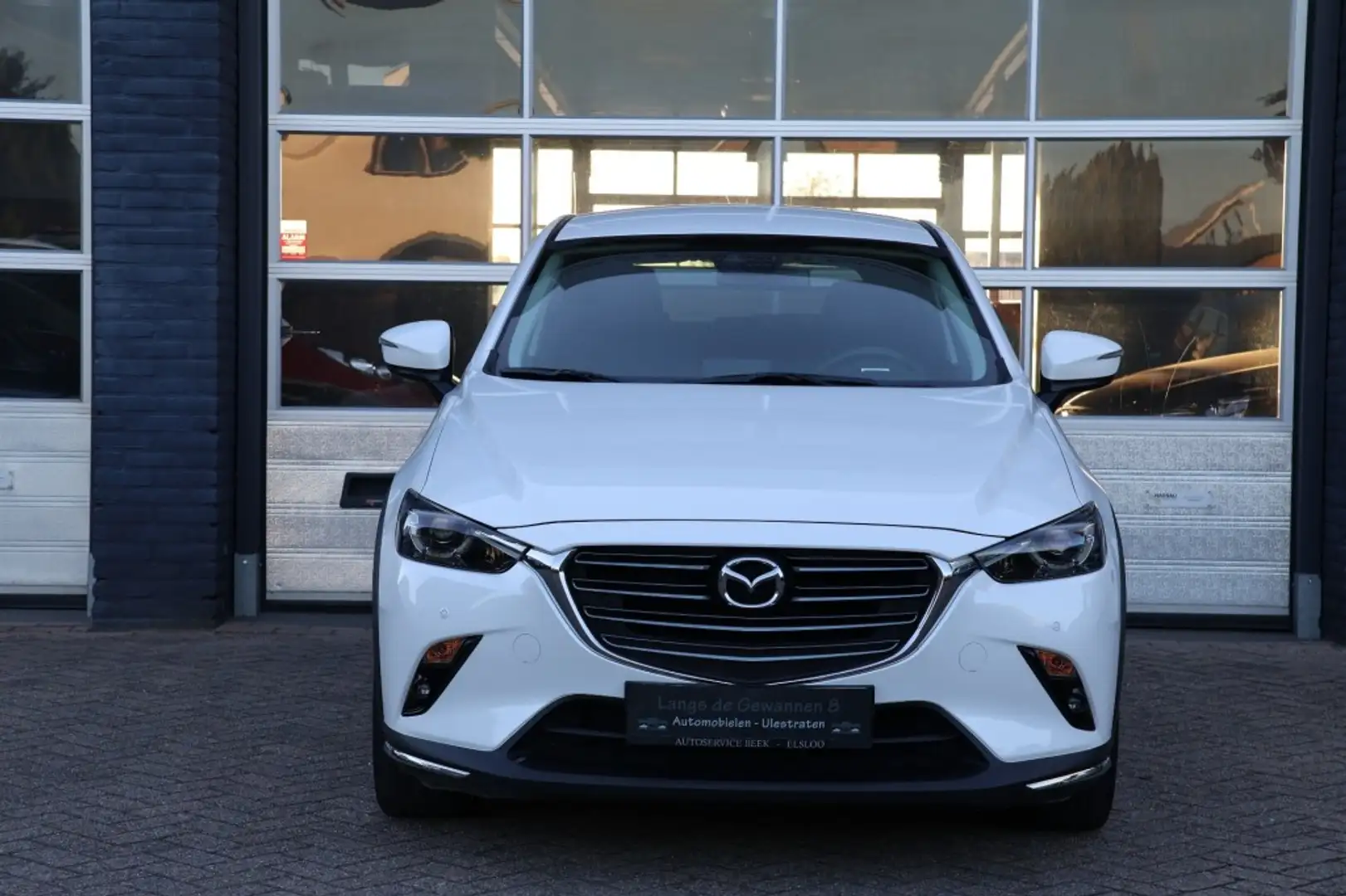 Mazda CX-3 2.0 SkyActiv-G120 GT-M automaat, navigatie, camera Weiß - 2