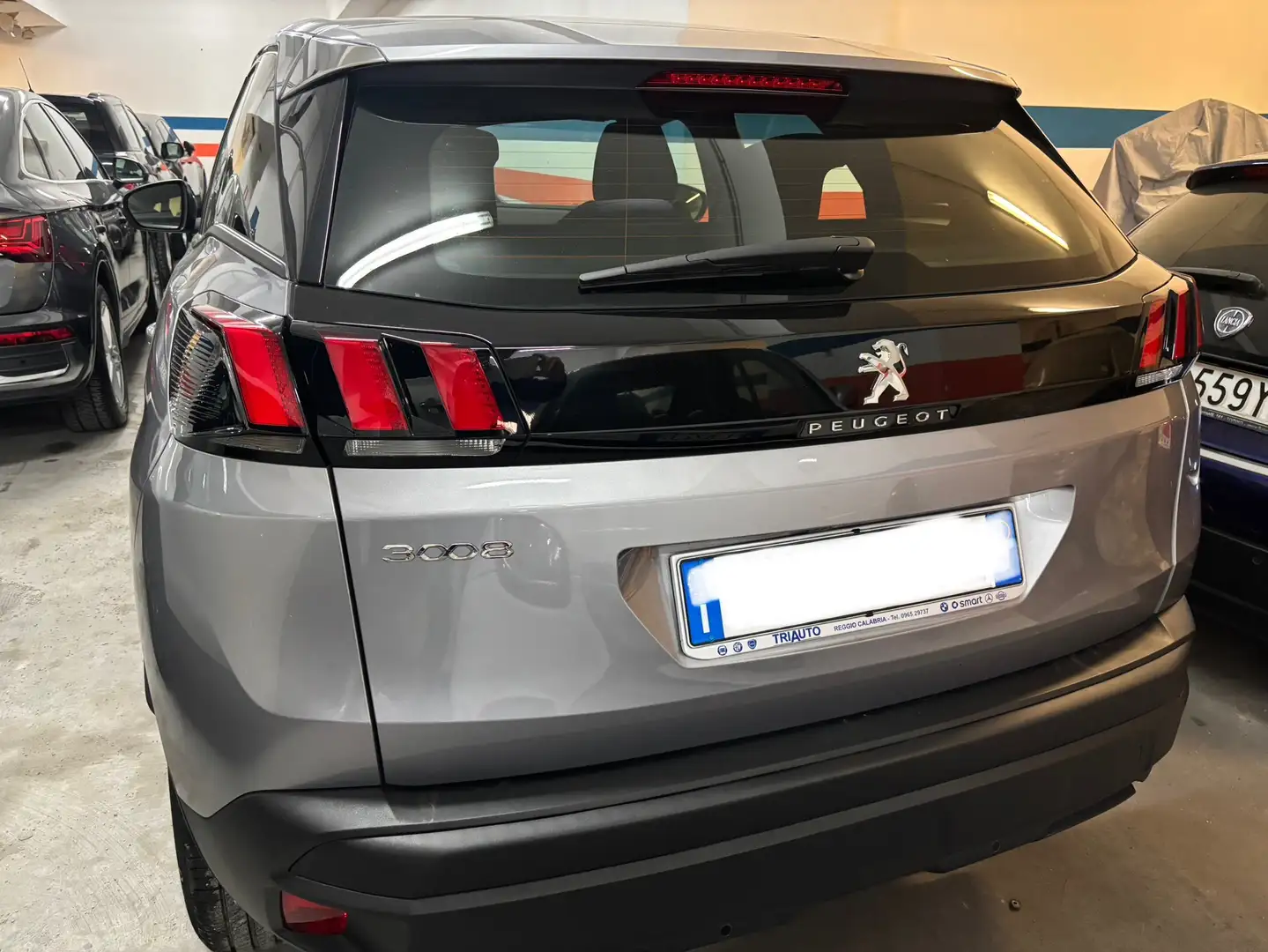 Peugeot 3008 1.5 bluehdi Active Pack s&s 130cv eat8 Grigio - 2