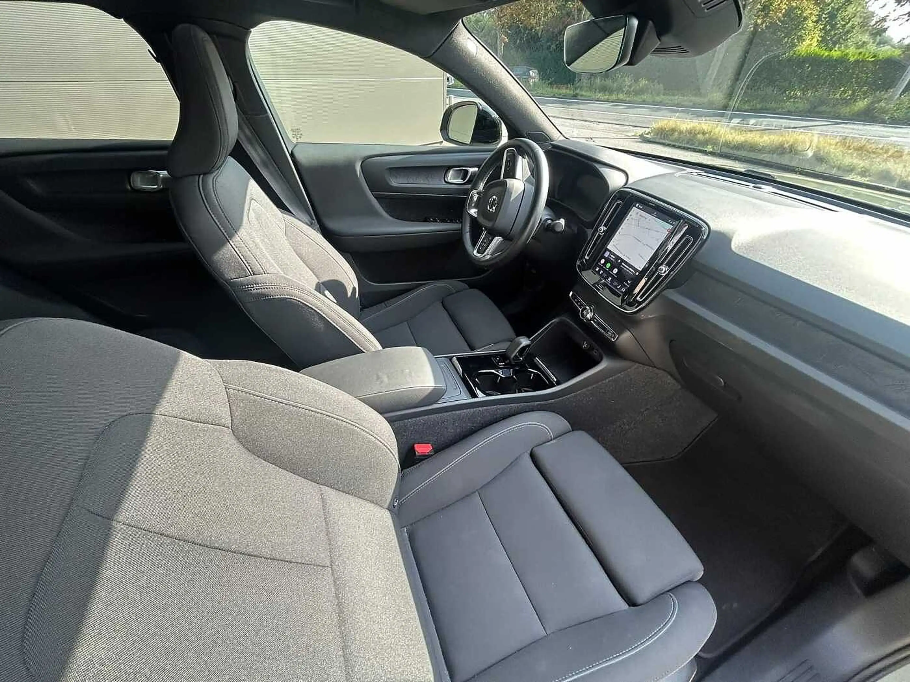Volvo C40 Core, Single Motor Extended Range, Elektrisch — photo 7