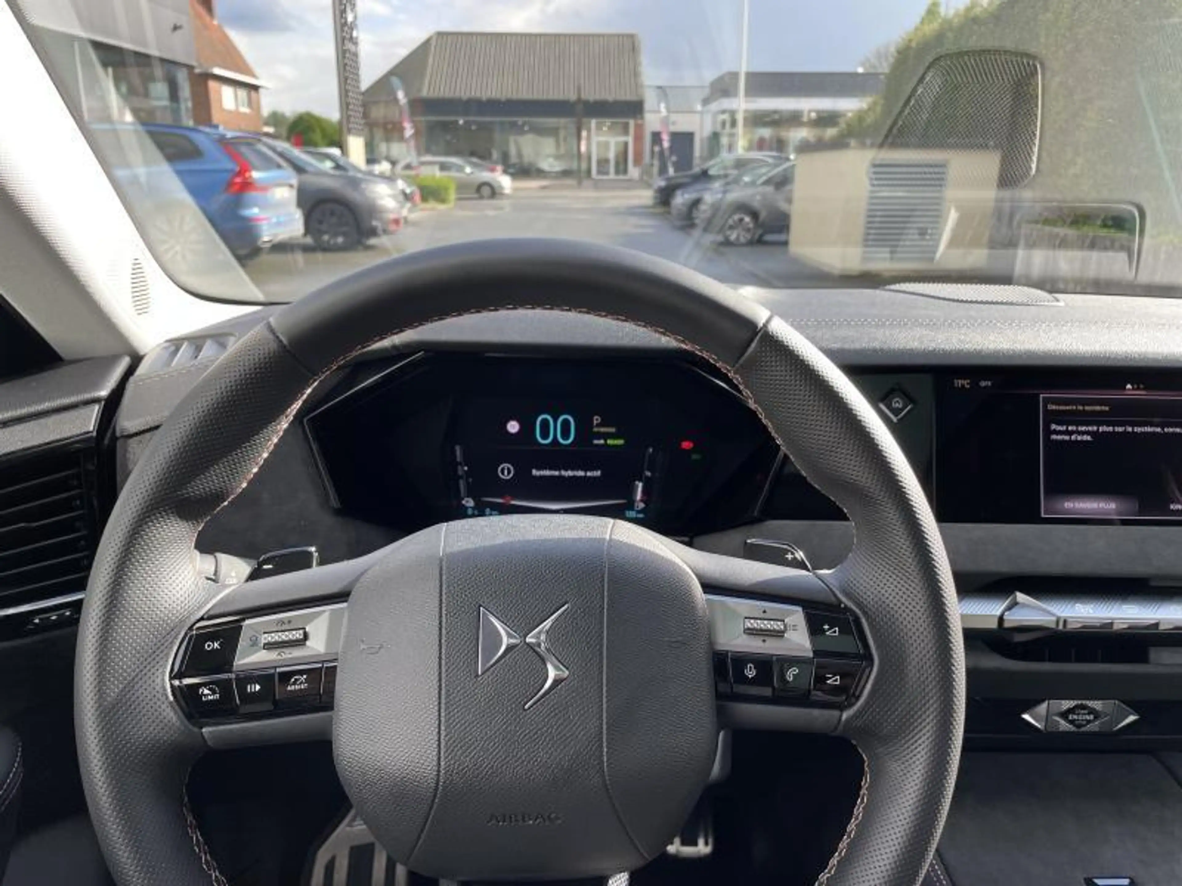 DS Automobiles DS 4 PERFORMANCE LINE + e-TENSE 225 — photo 14