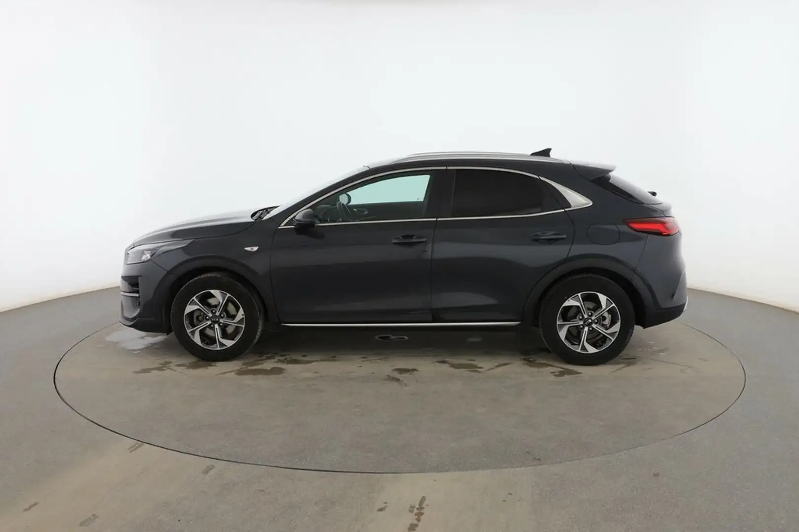 Kia XCeed 1.0 T-GDi Drive Gris - 2
