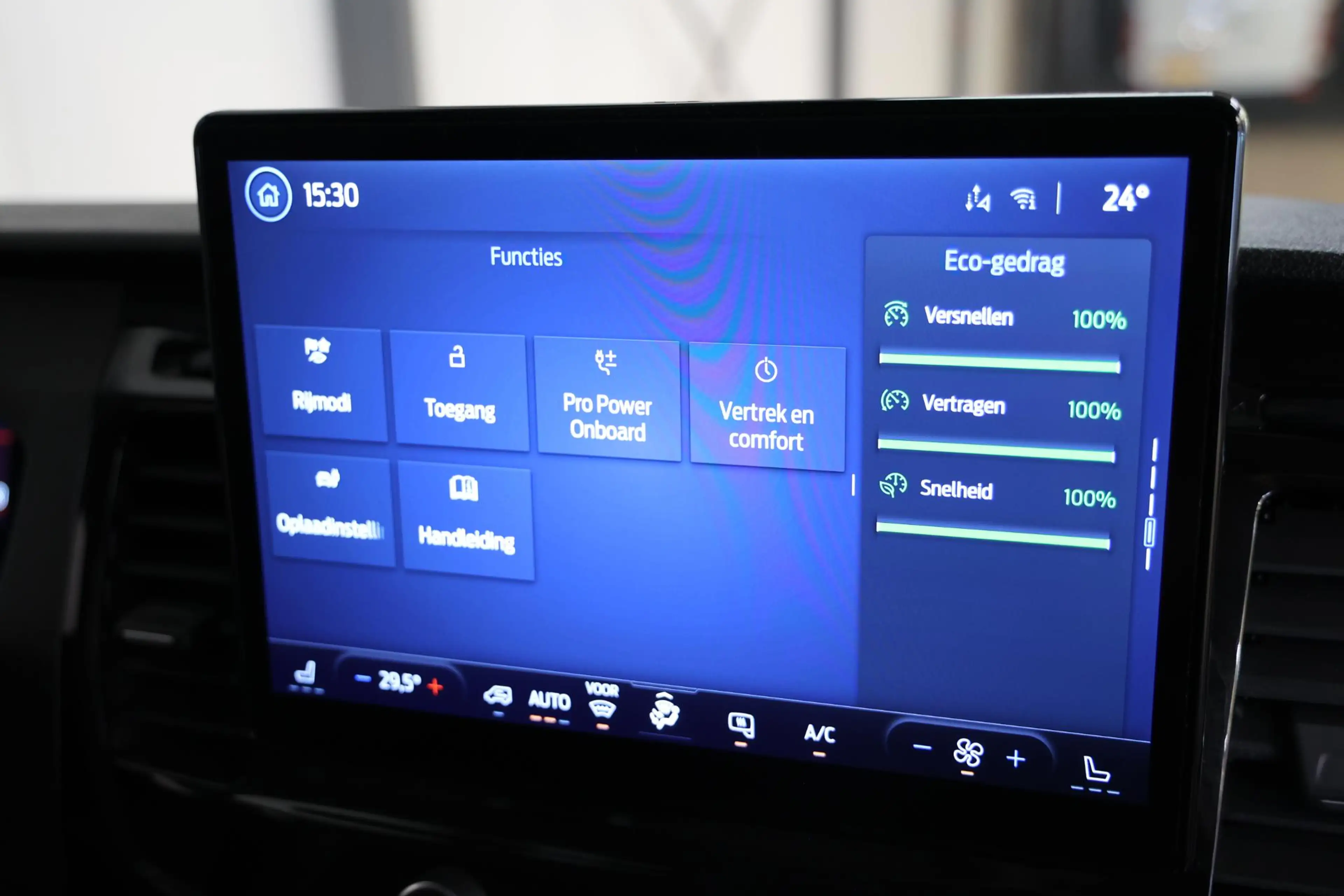 Ford E-Transit L2H2 Trend 68 kWh — photo 16
