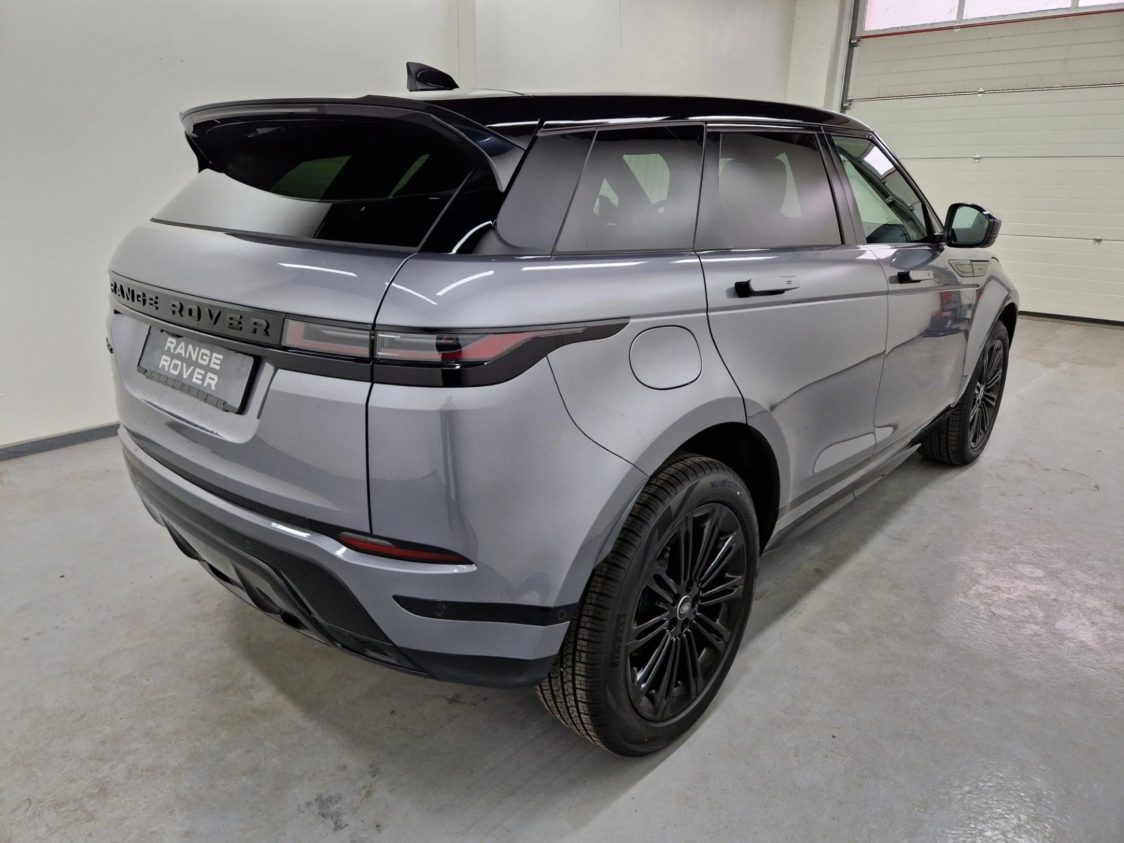 Land Rover Range Rover Evoque D200 Dynamic SE HUD Pano 20" — photo 2