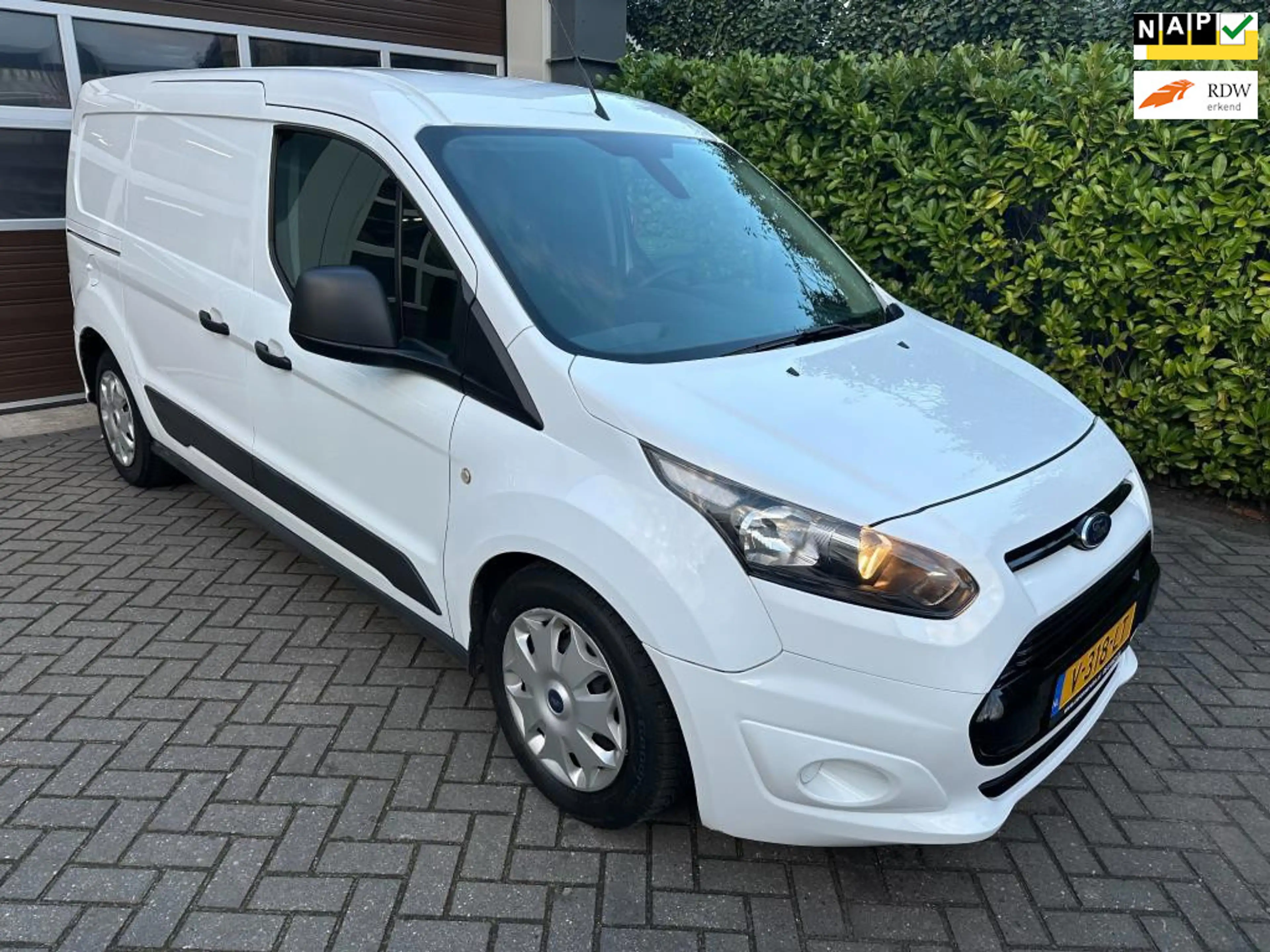 Ford Transit Connect 1.5 TDCI L2 Trend Automaat Defecte koppakking.