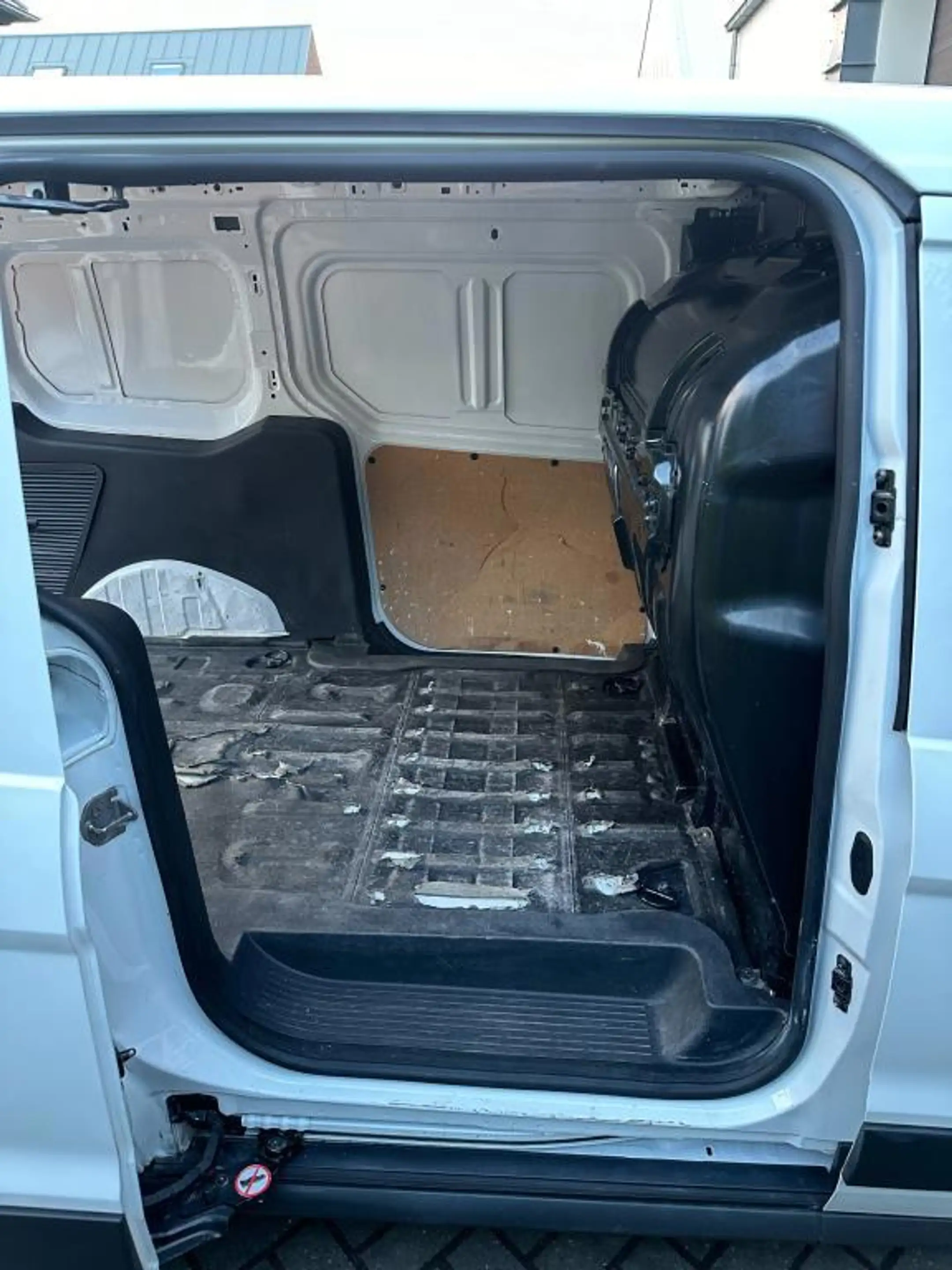 Ford Transit Connect 1.5 TDCI L2 Trend Automaat Defecte koppakking. — photo 12