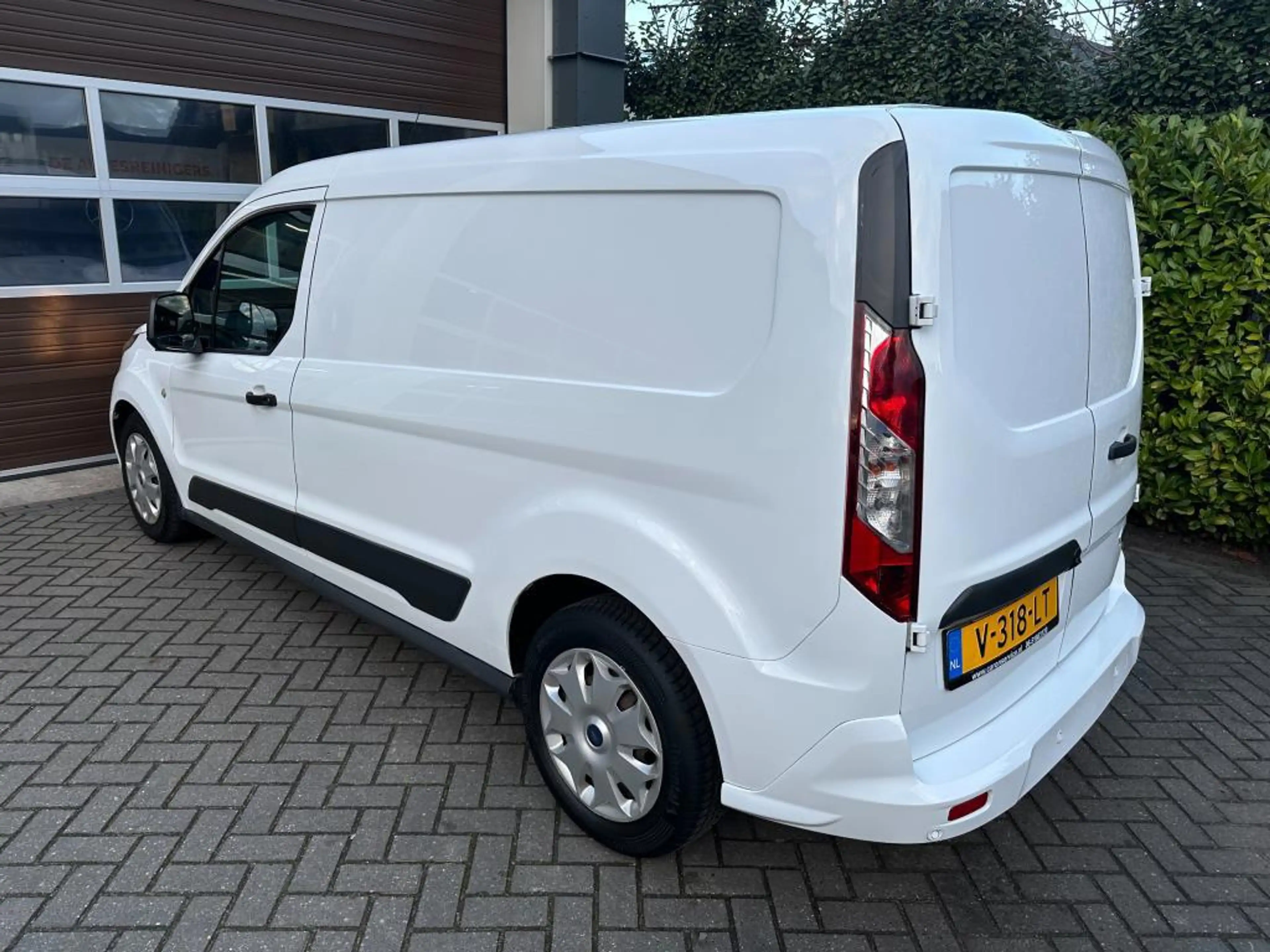 Ford Transit Connect 1.5 TDCI L2 Trend Automaat Defecte koppakking. — photo 3