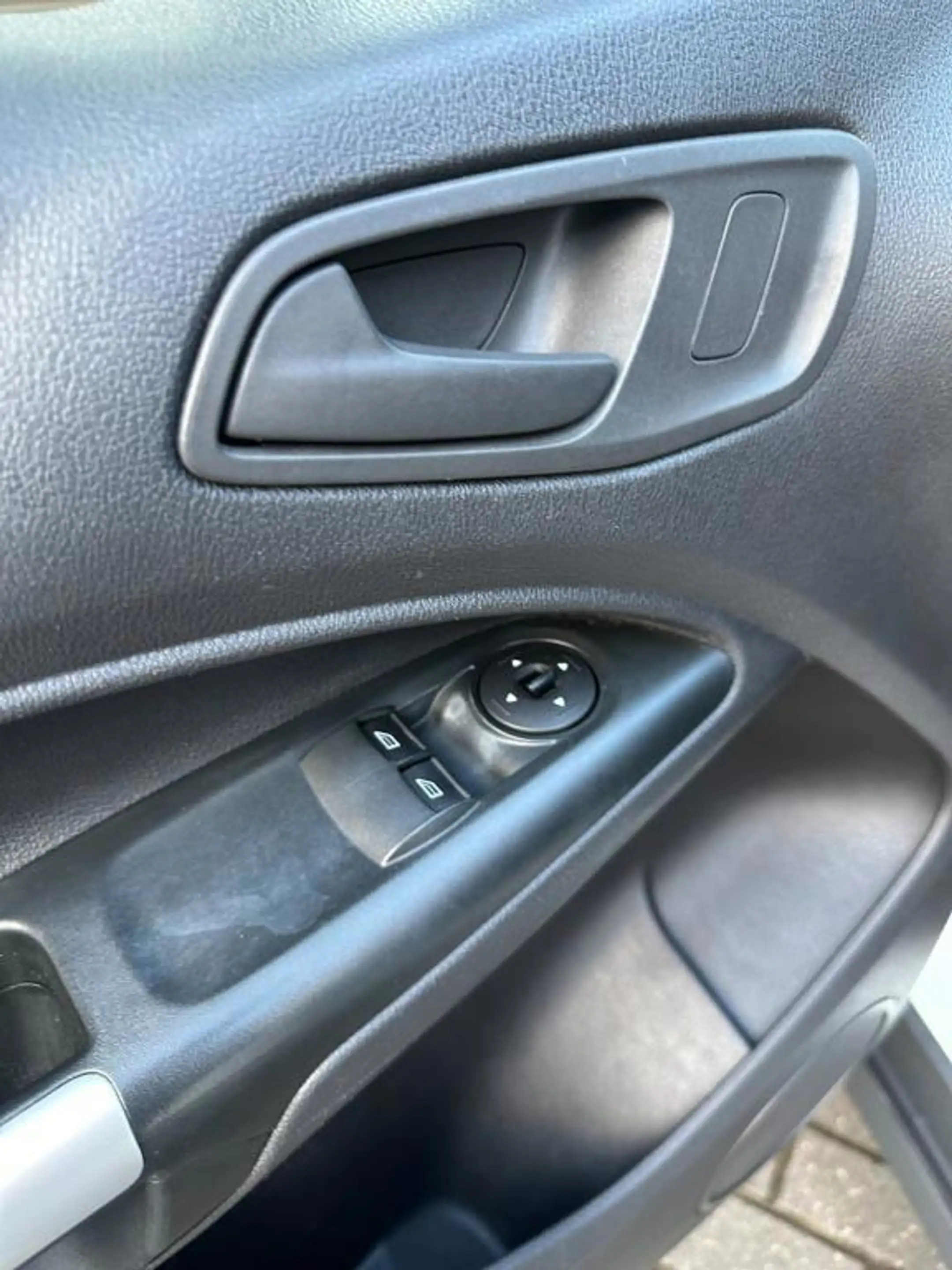 Ford Transit Connect 1.5 TDCI L2 Trend Automaat Defecte koppakking. — photo 7