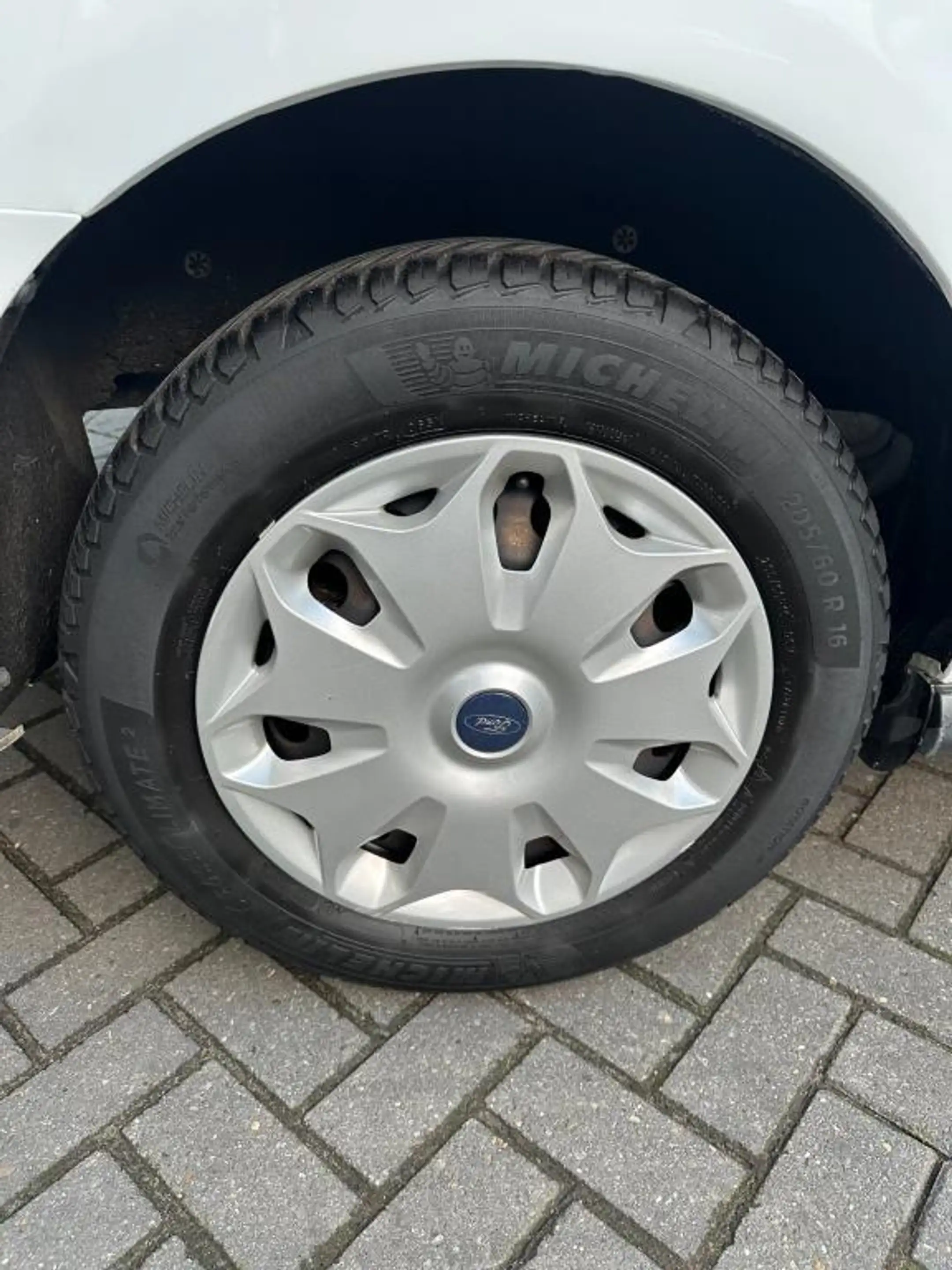 Ford Transit Connect 1.5 TDCI L2 Trend Automaat Defecte koppakking. — photo 5