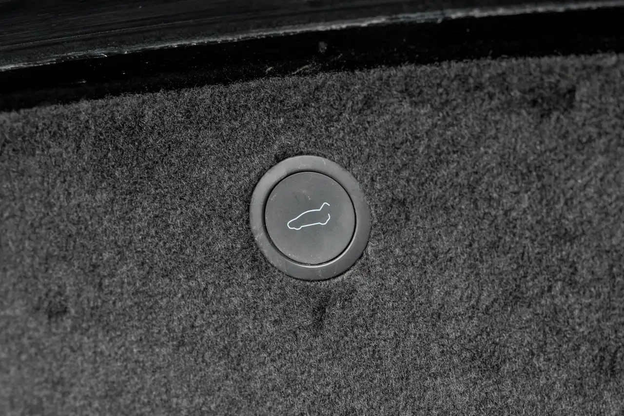 Tesla Model X fotografie Tesla Model X