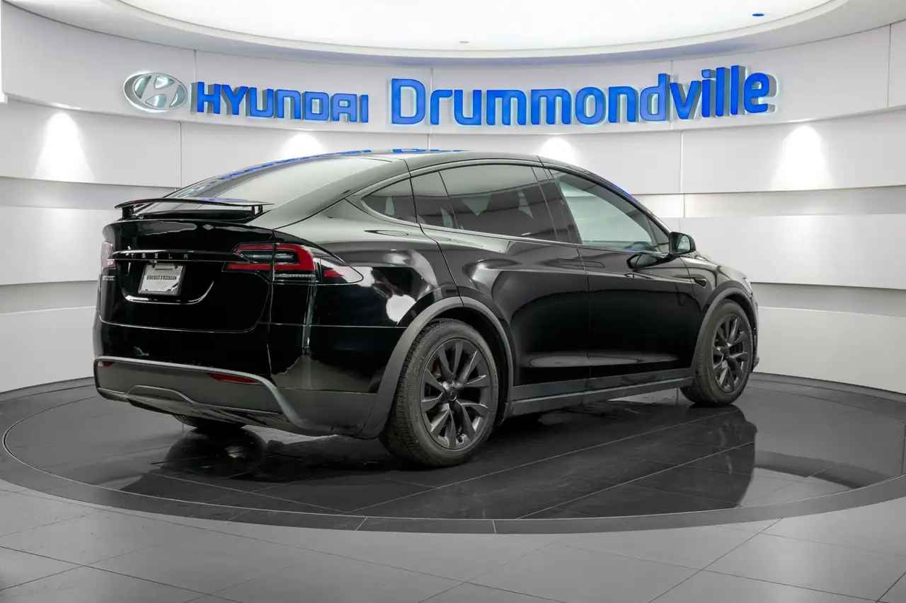 Tesla Model X fotografie Tesla Model X