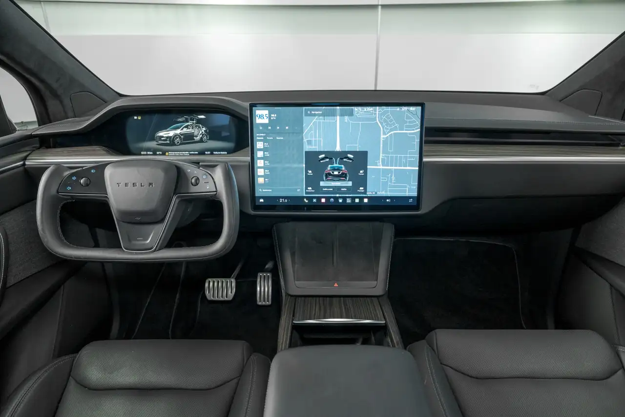 Tesla Model X fotografie Tesla Model X