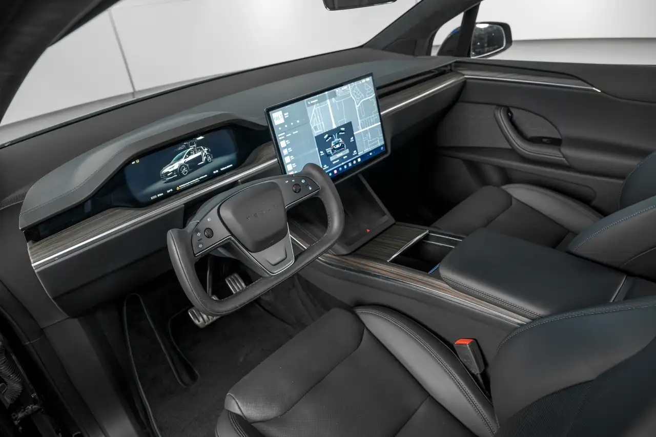 Tesla Model X fotografie Tesla Model X