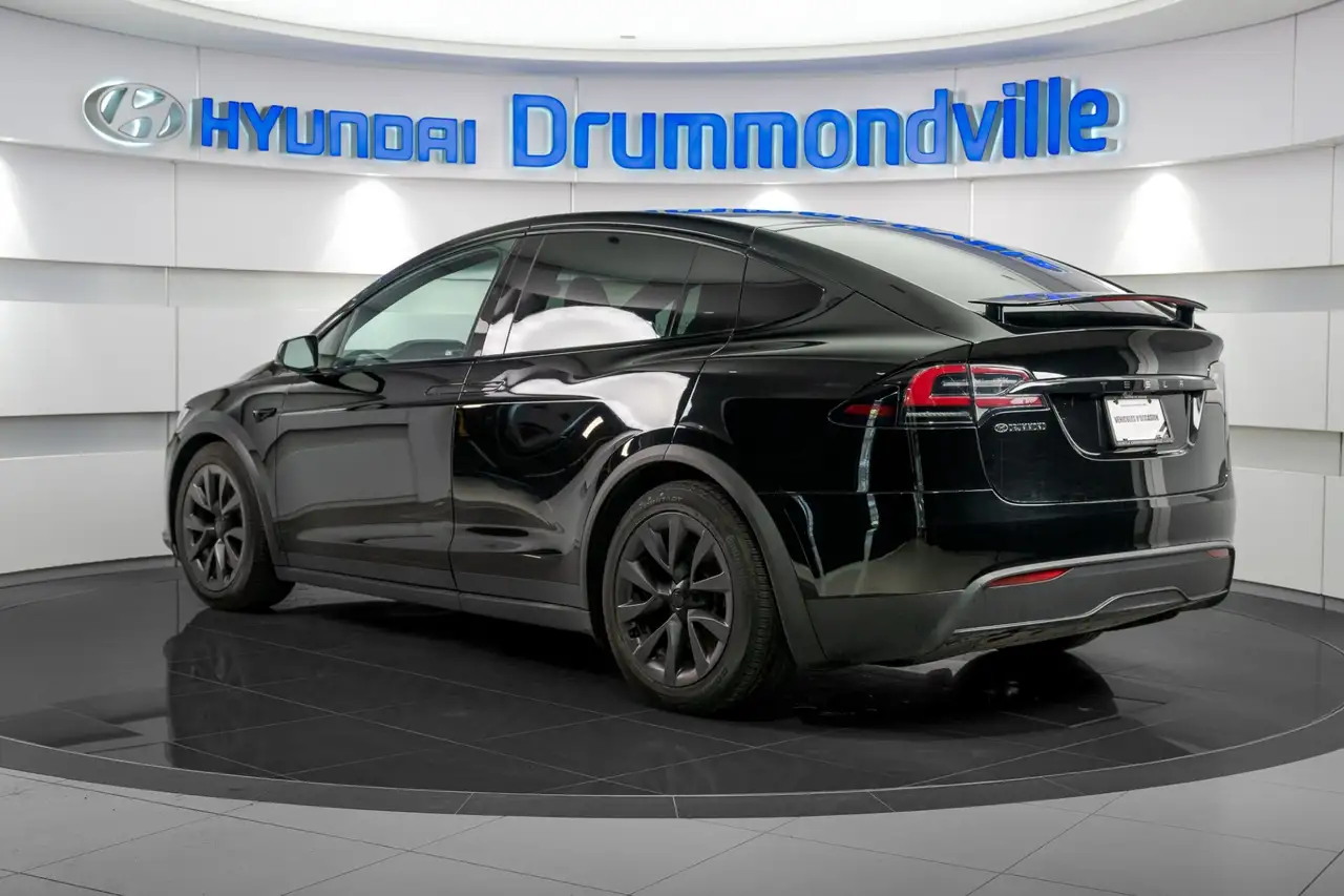 Tesla Model X fotografie Tesla Model X