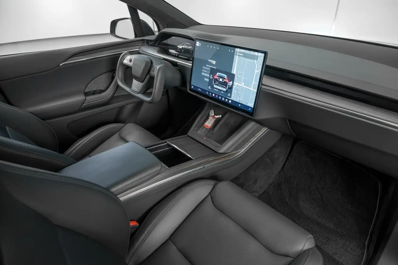 Tesla Model X fotografie Tesla Model X
