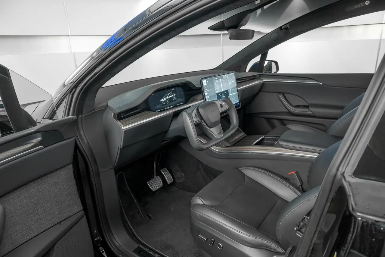 Tesla Model X fotografie Tesla Model X