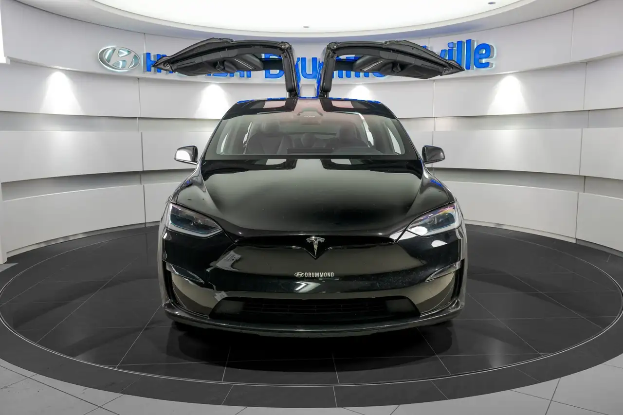 Tesla Model X fotografie Tesla Model X
