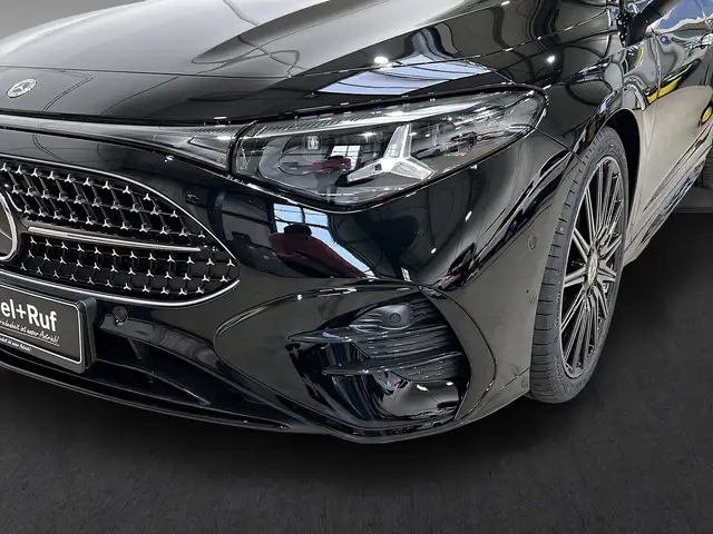 Mercedes-Benz Cla Class view 15