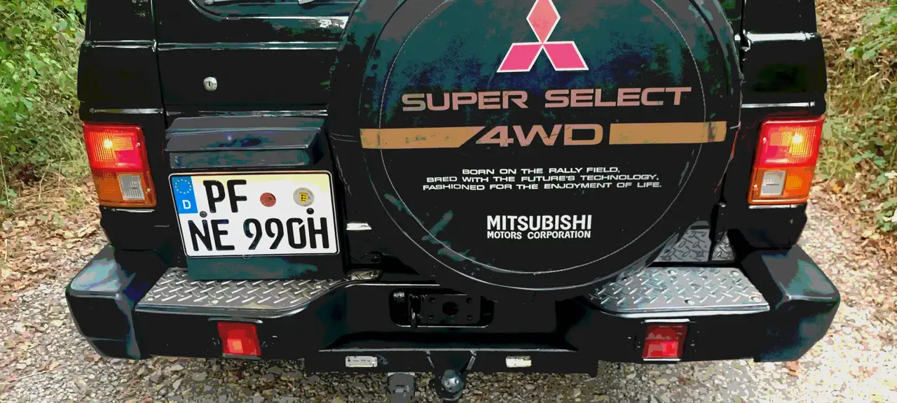 Mitsubishi Pajero 2500 Turbo, foto 2