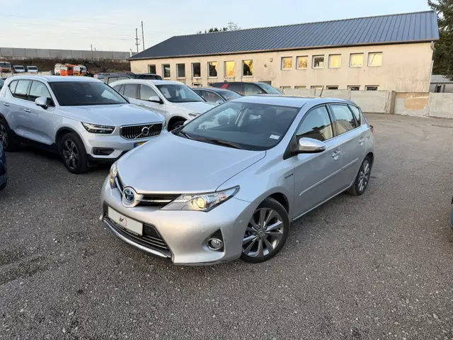 Toyota Auris 1.8 Hybrid