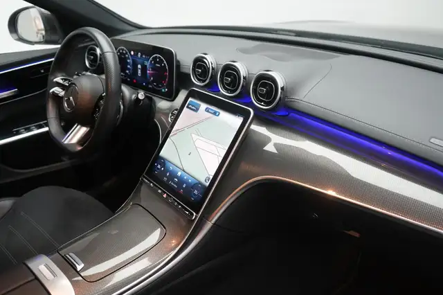 Mercedes-Benz C-Class view 8