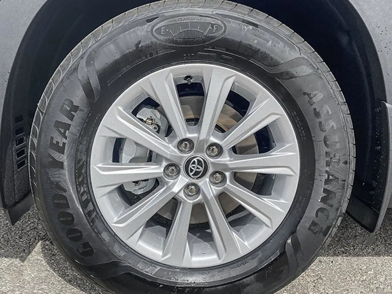 Toyota Grand Highlander photo Toyota Grand Highlander