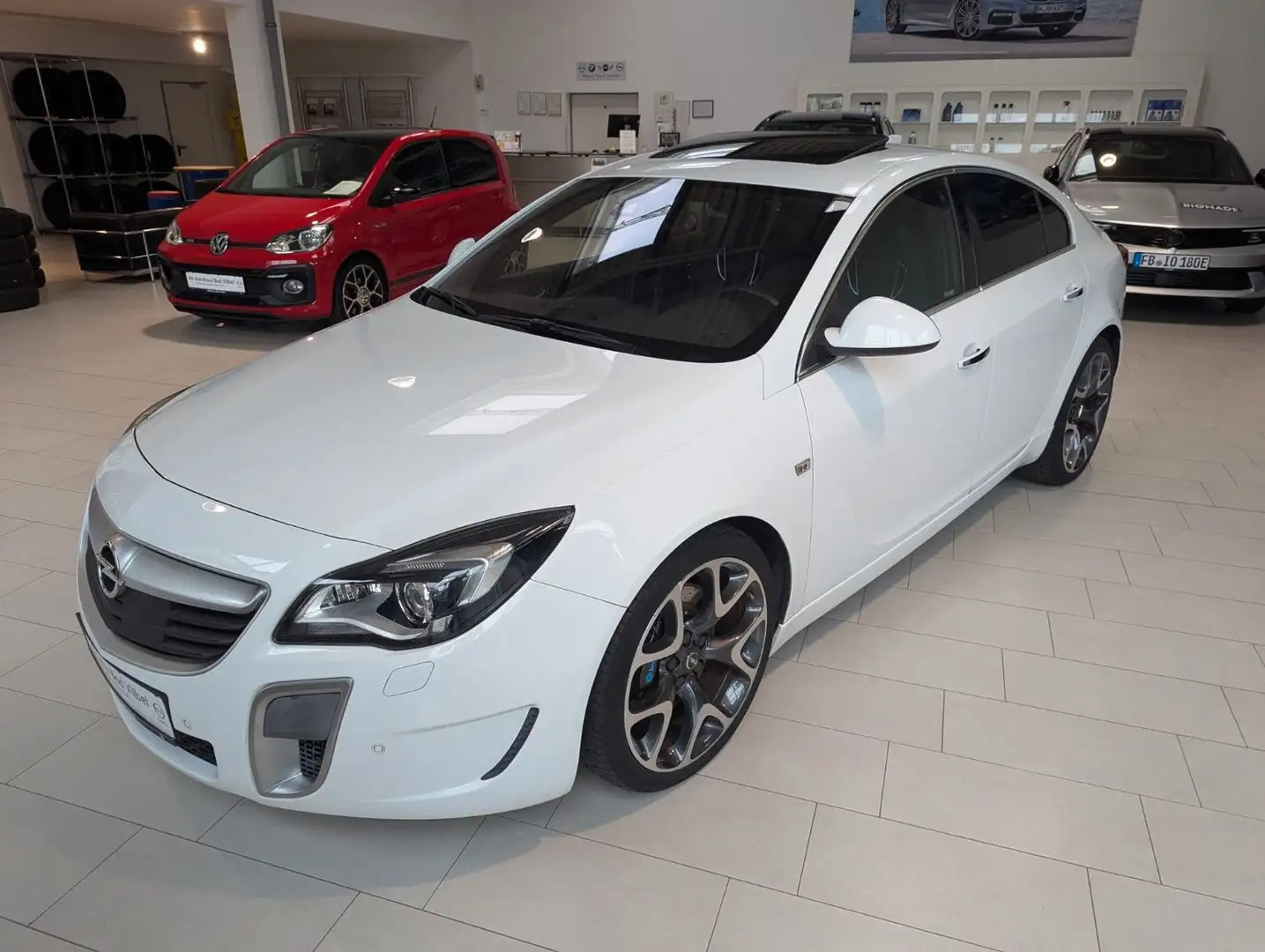 Opel Insignia OPC 4x4 V6 Turbo Navi/Rkam/20"LM/Pano Weiß - 1