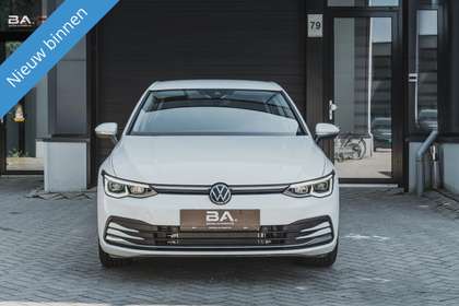 Volkswagen Golf 1.5 eTSI Style | DSG | CAMERA | NIEUW