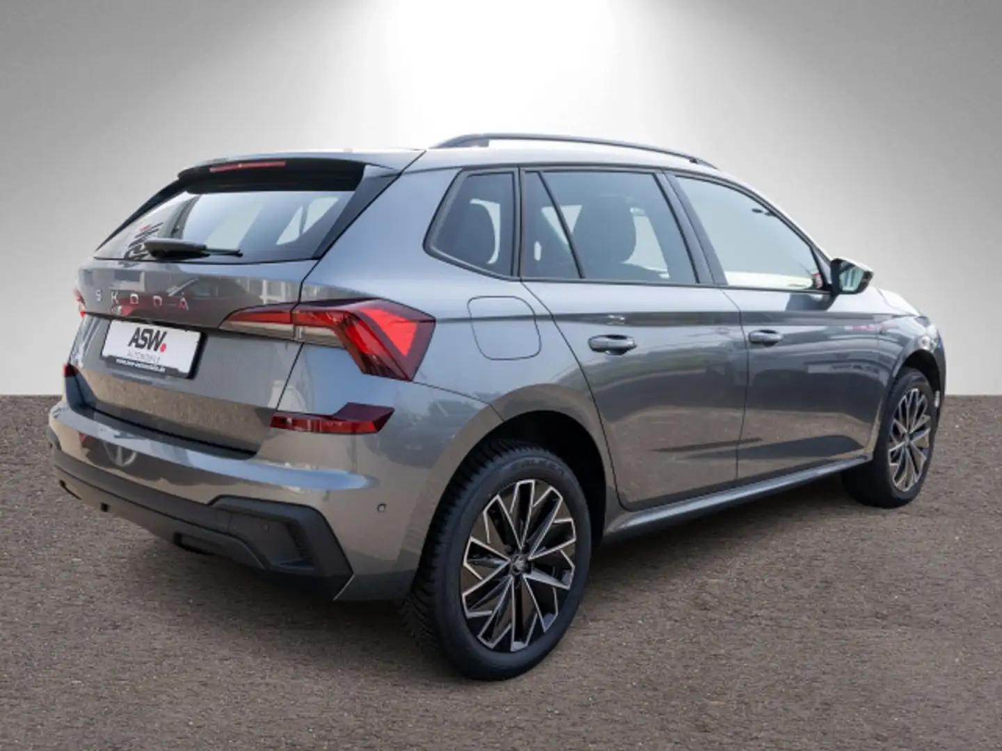 Skoda Kamiq Selection 1.5TSI DSG LED NAVI PANO RFK ACC Grau - 2