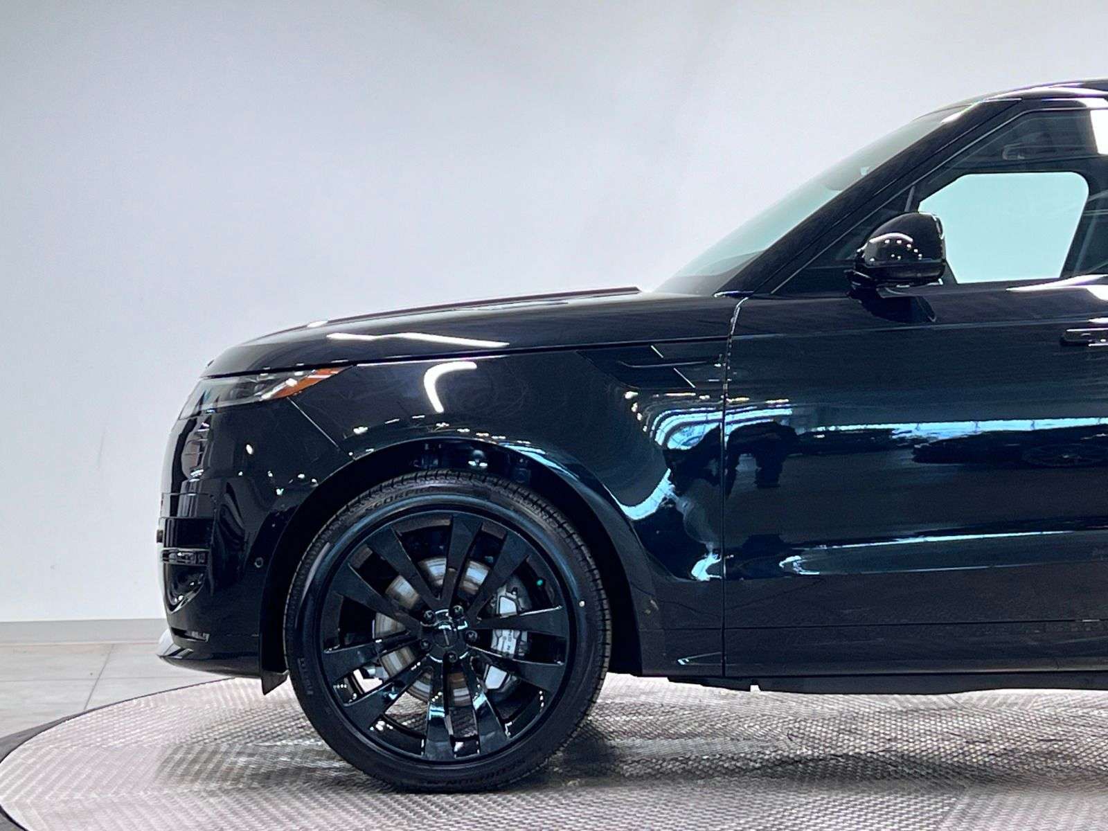 2026 Land Rover Range Rover Sport P460E DYNAMIC SE | PLUG IN HYBRID thumb 9